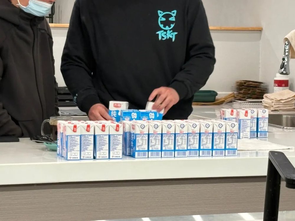 現金網：我在上海老年大學，學做咖啡