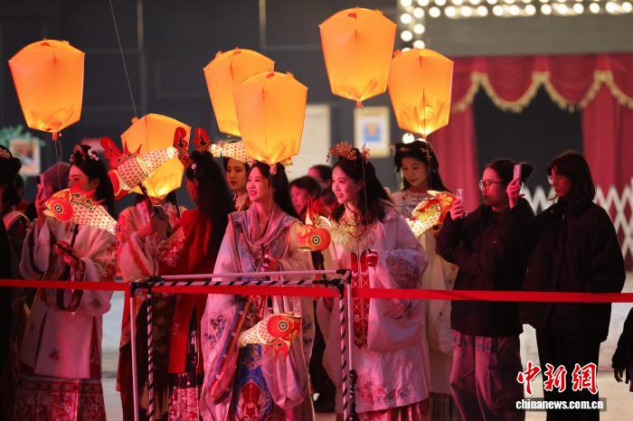 賭博：（新春走基層）湖北宜都：“國潮非遺”引遊人